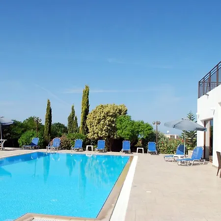 Impressive Large Huge Heated Pool Garden Villa