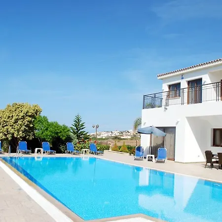 Impressive Large Huge Heated Pool Garden Villa